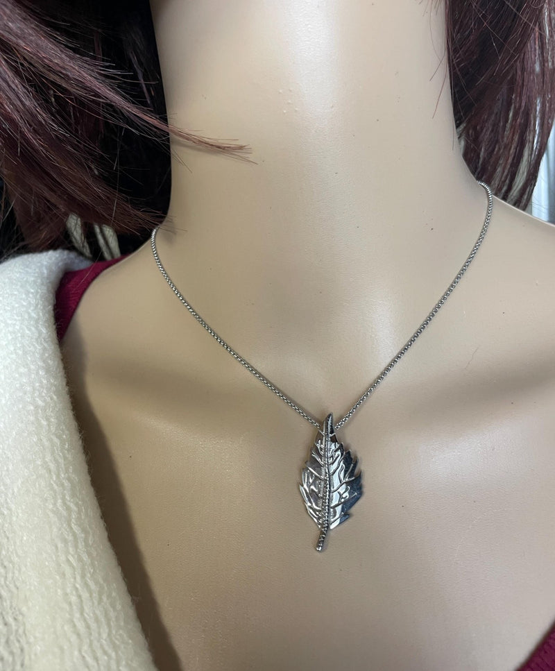 Celtic Leaf Necklace/Pendant (S392) - Shop Palmers